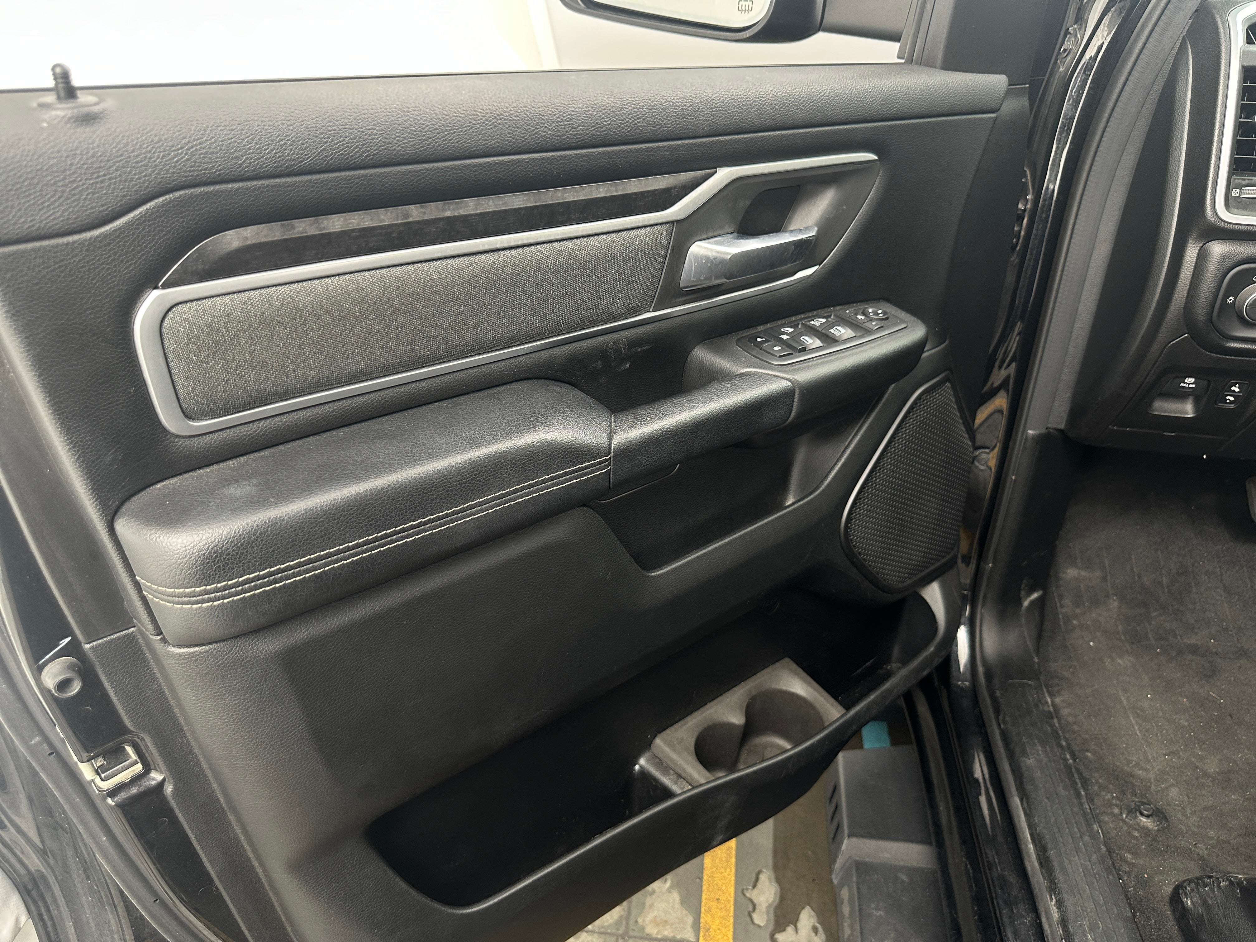 ram ram 1500 pickup 2020 1C6SRFFM7LN249275 image ram ram 1500 pickup 2020 1C6SRFFM7LN249275 image